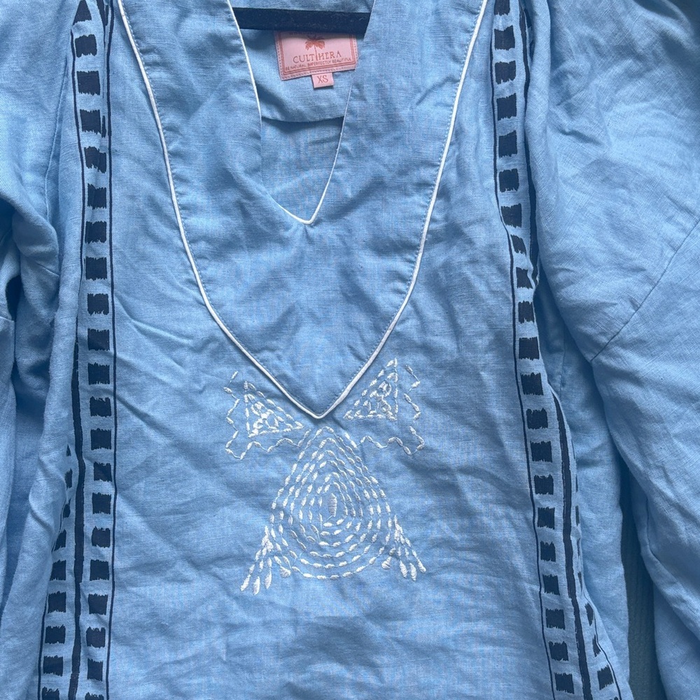Culthera Blouse Size XS - Picture 3 of 6